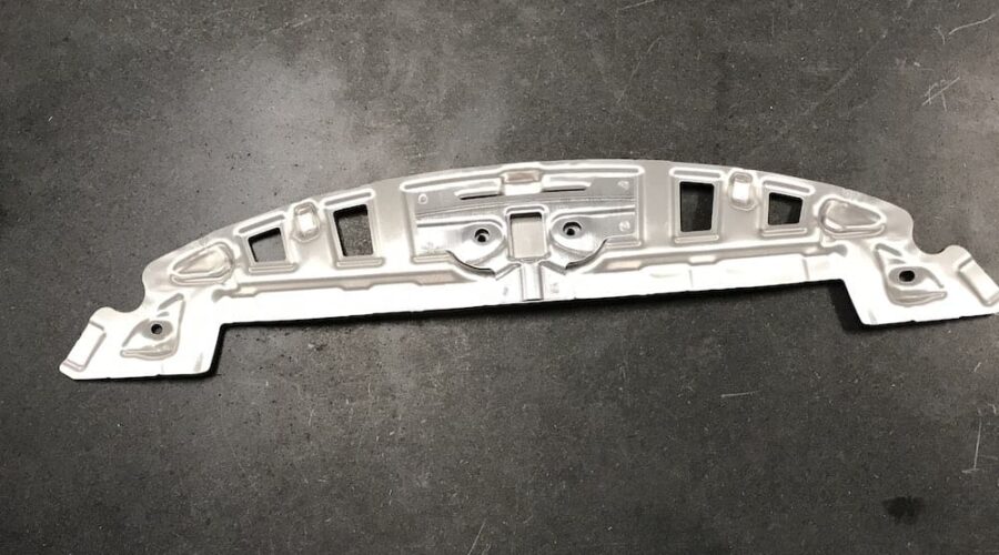 Estamparia de peças automotivas